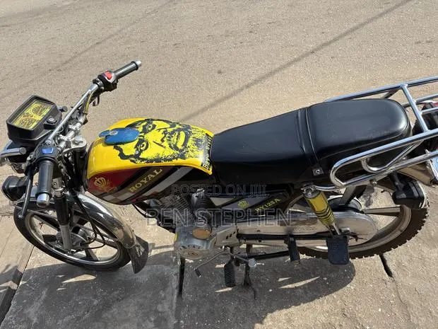 Royal RY125 2026 Black · Photo 1