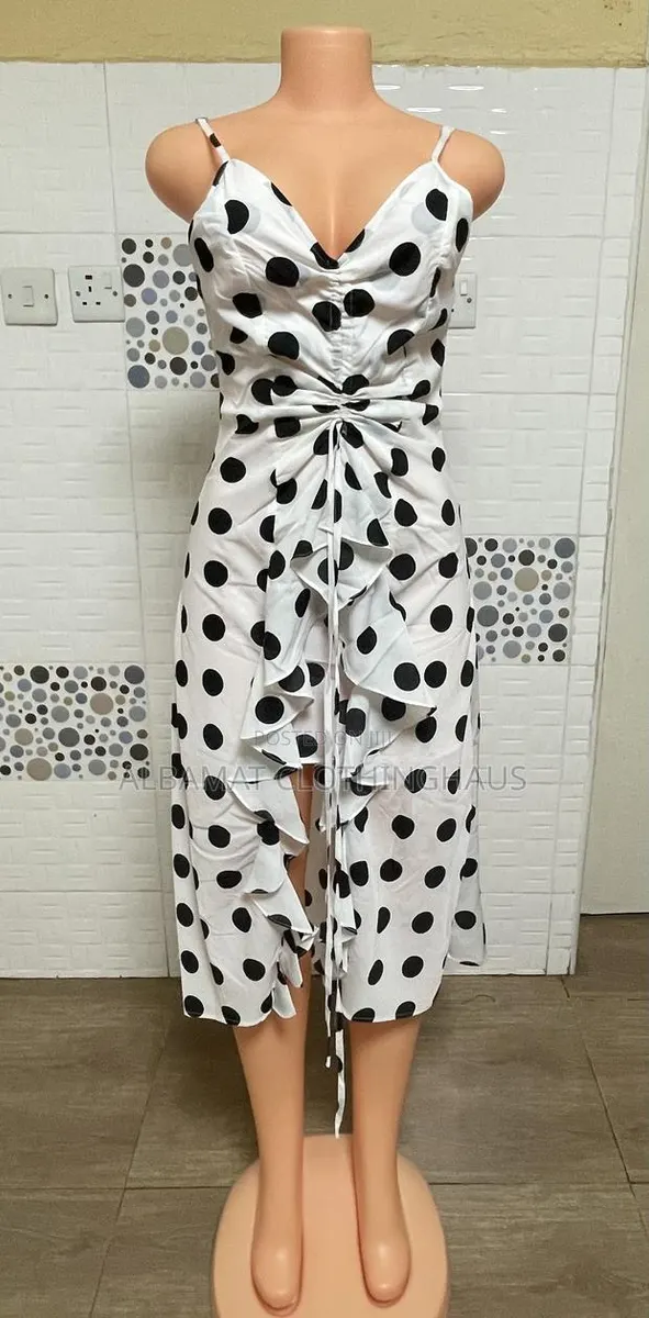 Poka Dress · Photo 1