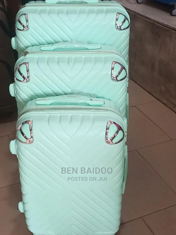 Travel Bags 3 Set(Best Quality) · Photo 1