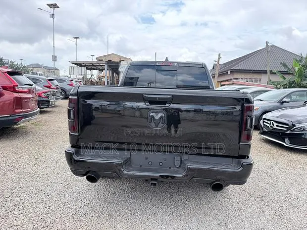 RAM Promaster 2500 2021 Black · Photo 1