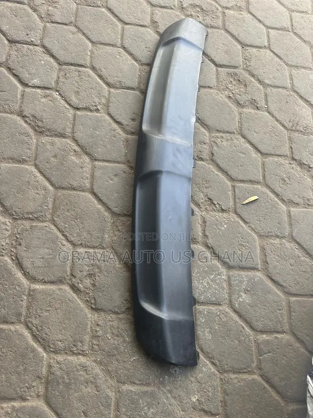Hyundai Santa Fe Santafe 2017 2018 Front Bumper Skid Plate Spoiler Lip · Photo 1