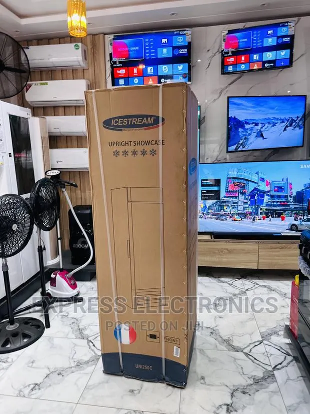 High Efficiency Compressor UNI-400C 338LTRS Icestream Fridge · Photo 1