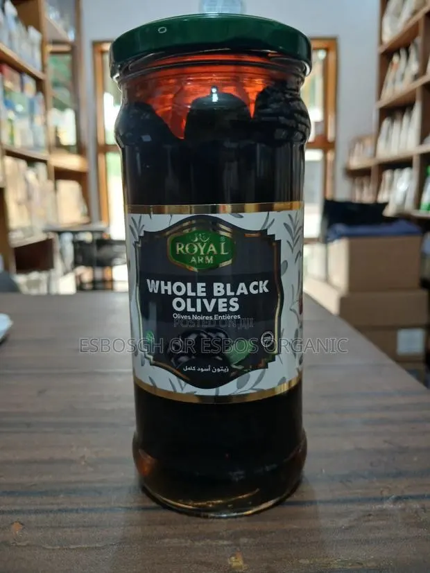 Whole Black Olivers · Photo 1