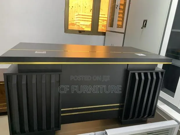 Modern Luxurious Executive Office Desk · Photo 1