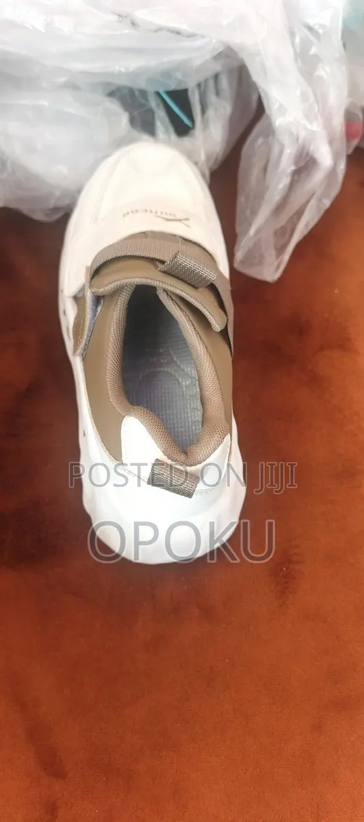 Two-Tone White and Khaki/Brown Platform Sneaker · Photo 1