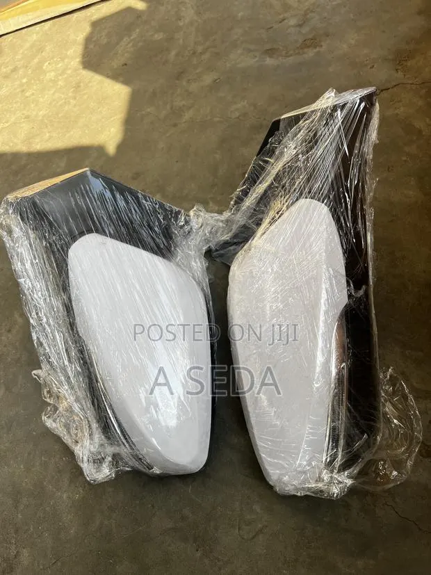 Hyundai Elantra 2011 2012 2013 2014 Mirror Pair · Photo 1