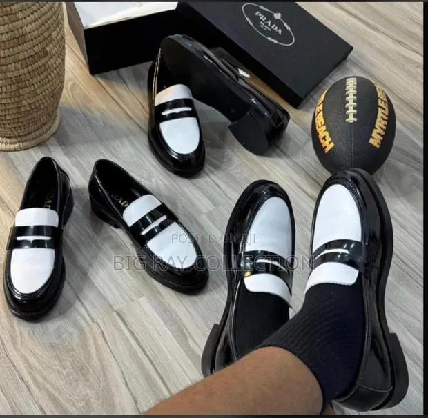 Solid Prada Shoe · Photo 1