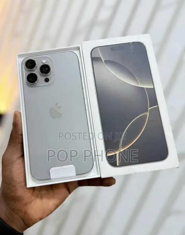 Apple iPhone 16 Pro Max 256 GB Silver