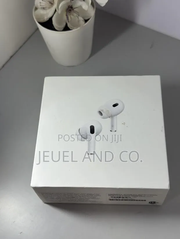 Authentic Apple Airpods Pro 2nd Gen. Lightning (Read Description) · Photo 1