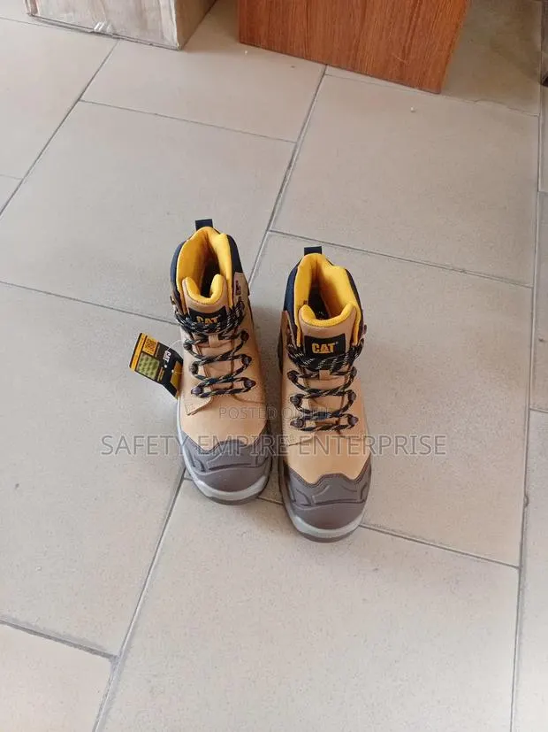Safety Boot · Photo 1