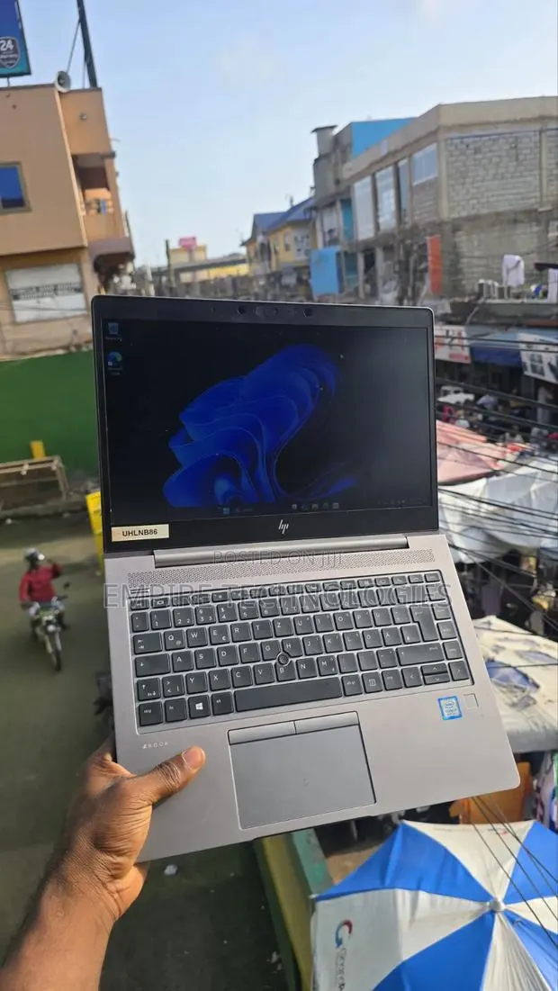 Laptop HP ZBook 14u G6 8GB Intel Core i7 SSD 256GB · Photo 1