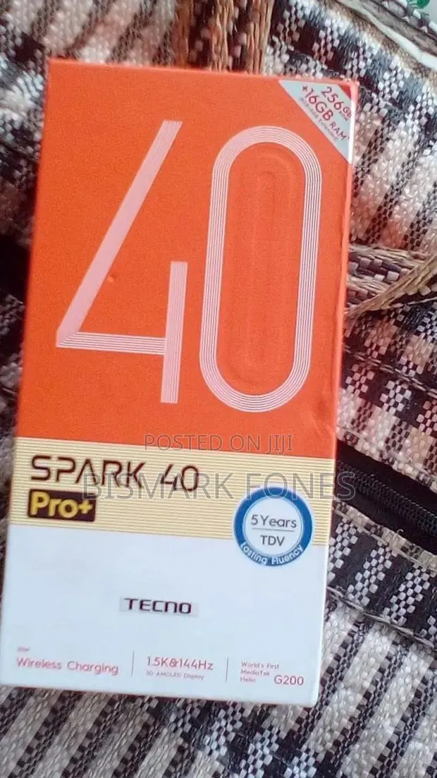 New Tecno Spark 40 Pro+ 256 GB Black · Photo 1