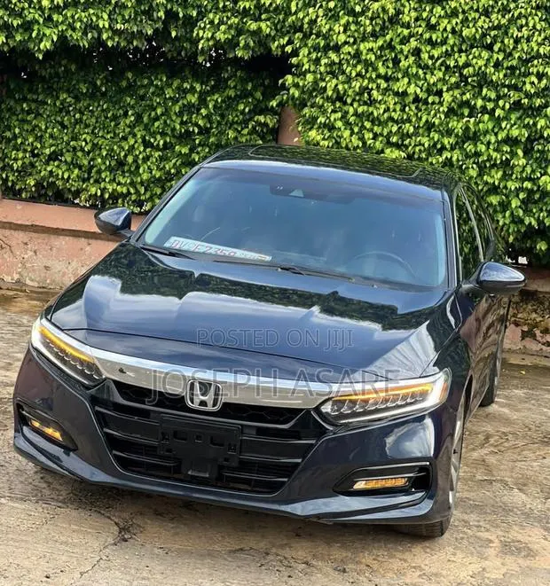 Honda Accord 2018 Blue · Photo 1