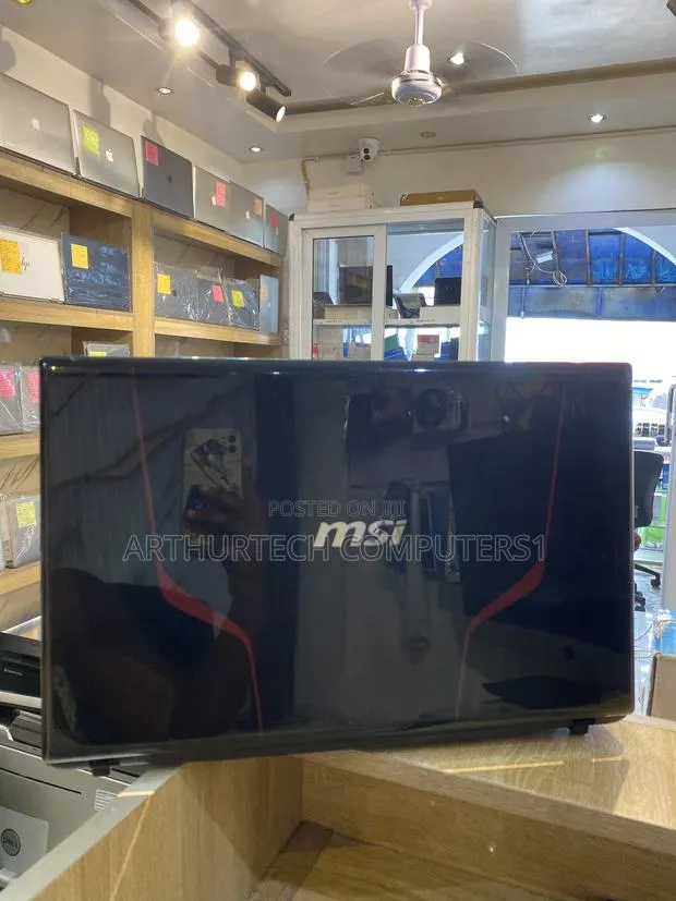 Laptop MSI GE70 2OC 8GB Intel Core i7 HDD+SSD 1T · Photo 1