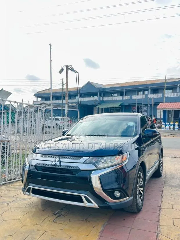 Mitsubishi Outlander SE AWC 2019 · Photo 1