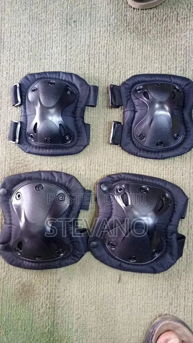 Elbow and Knee Guard · Photo 1