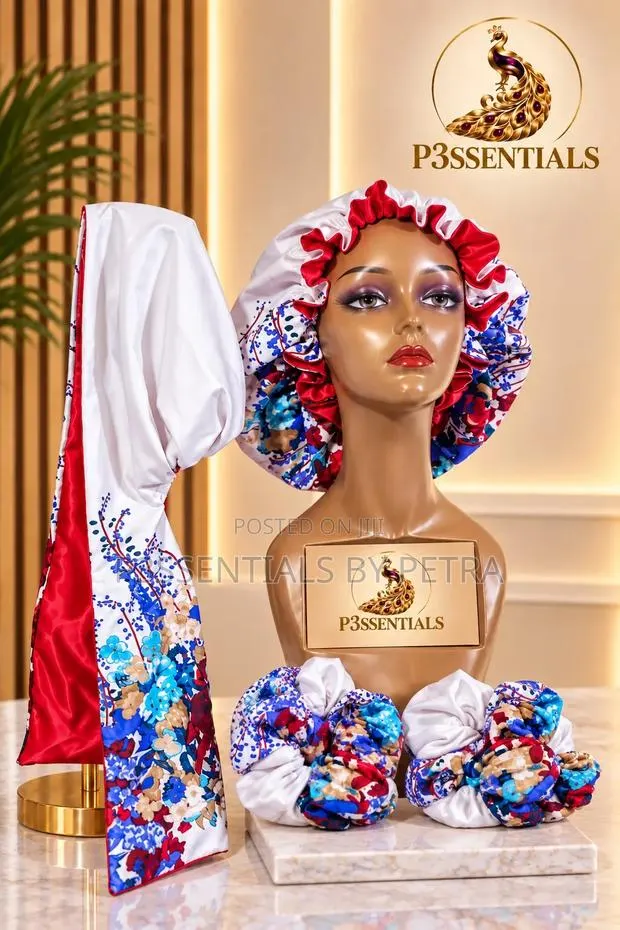 White Floral Bonnet, Scarf Scrunchies Set · Photo 1