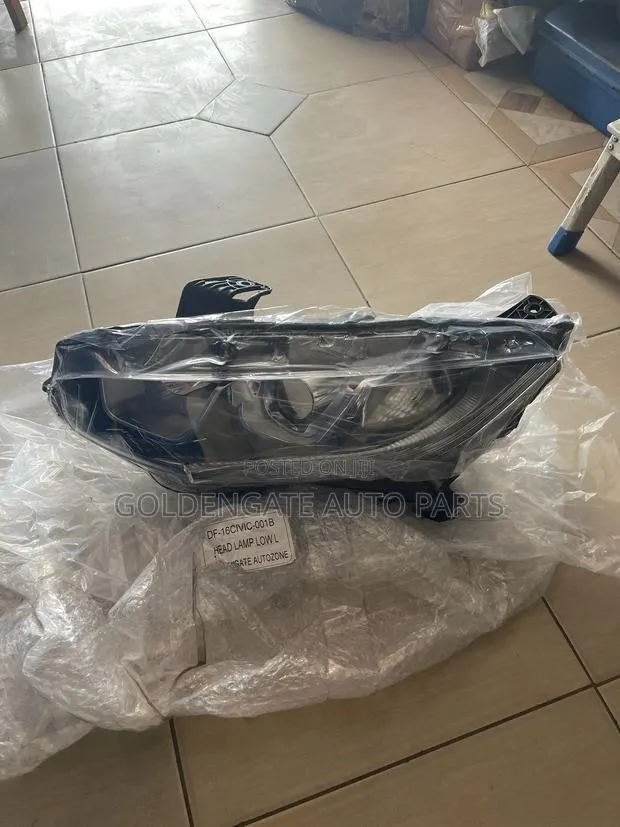 Honda Civic 16 17 18 19 20 Headlight Normal · Photo 1