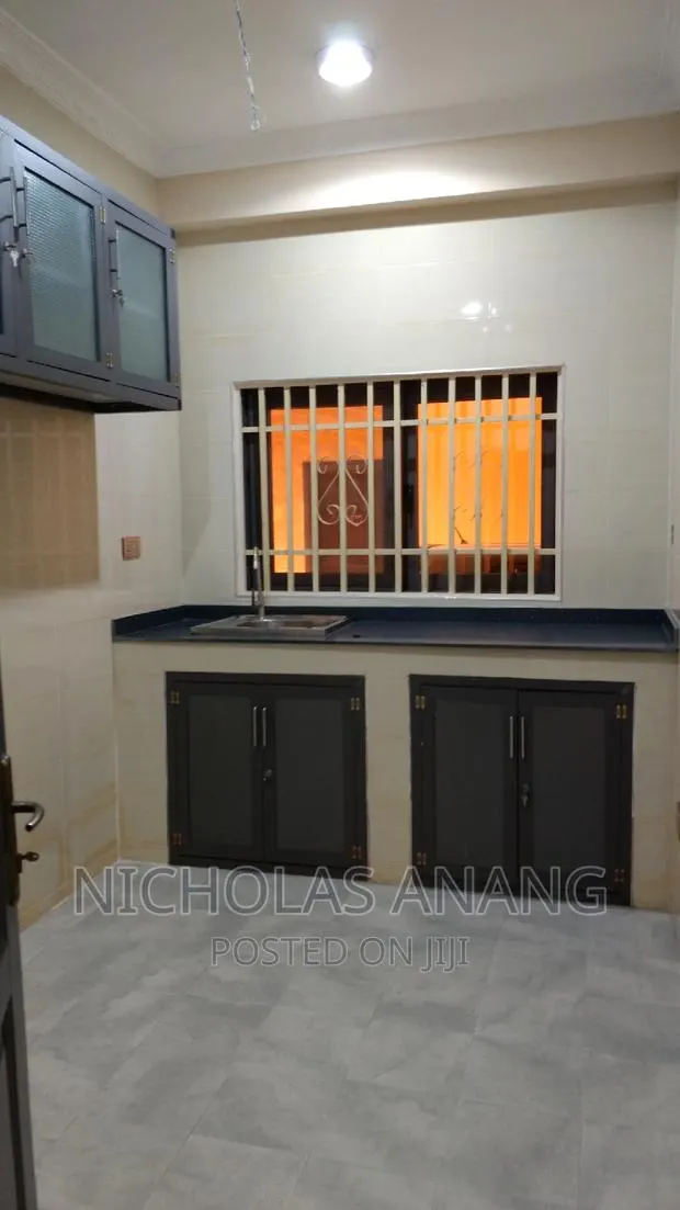 2bdrm Apartment in Dorns Properties, New Town for rent · Photo 1