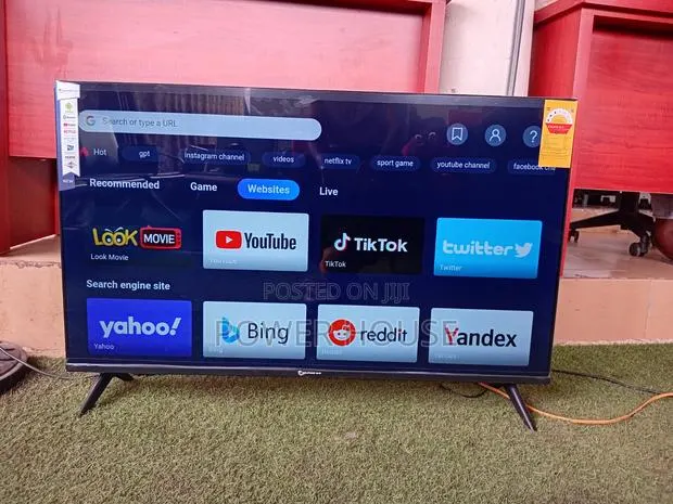 Massive Quality Smart TV With Stunning Pictures, Smart · Photo 1
