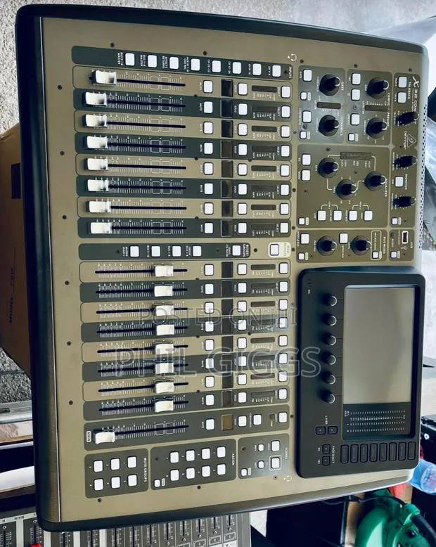 Behringer X32 Compact Mixer Board · Photo 1