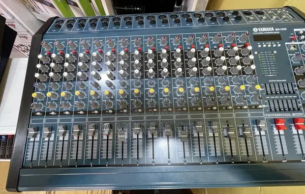 Yamaha MG1600 Channel Raw Mixer · Photo 1