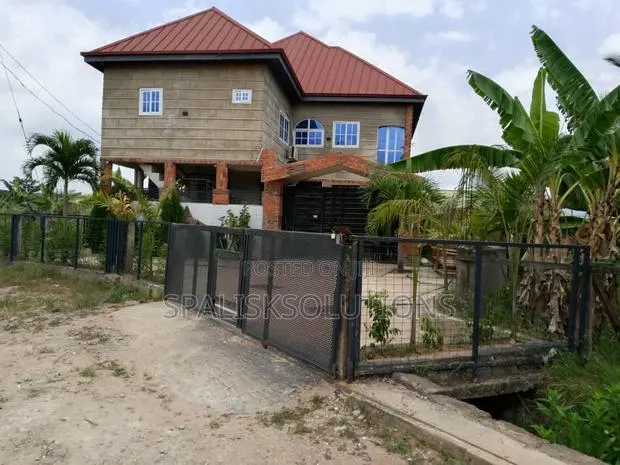 Furnished 7bdrm Apartment in Amasaman for sale · Photo 1