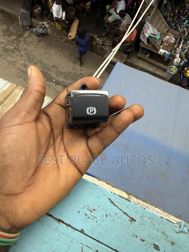 Honda Civic 2019 Handbrake Switch · Photo 1