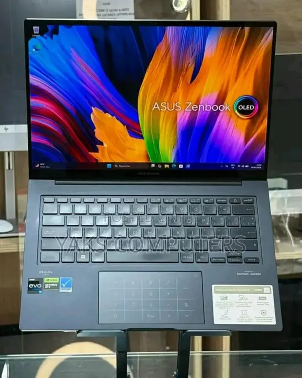 New Laptop Asus Vivobook S 14 OLED 16GB Intel Core i9 SSD 1T · Photo 1