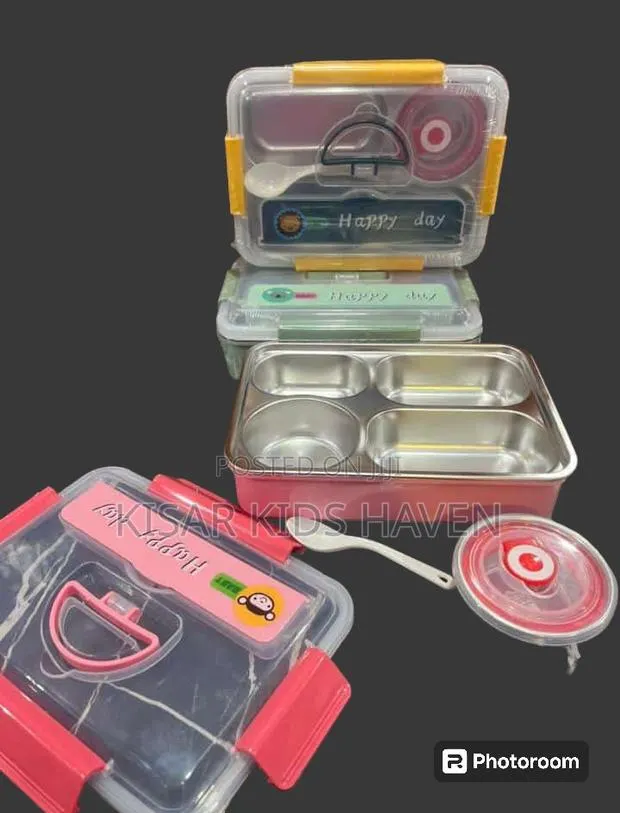 4 Compartment Lunch Pack With a Small Bowl · Photo 1