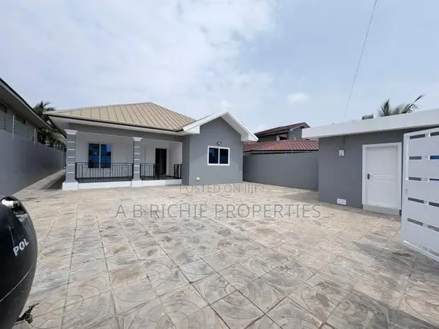 3bdrm House in Ab Richie Properties, Baatsona Total for rent · Photo 1