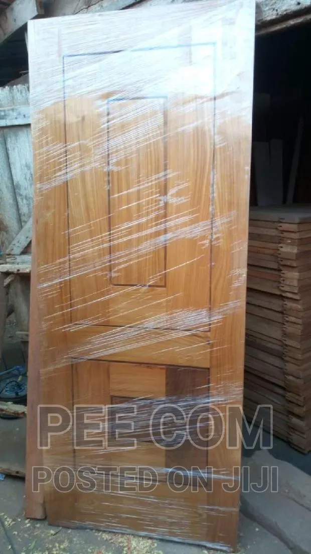 Wooden Door, Frame, Architraves · Photo 1