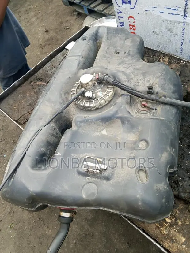 Corolla 2019 Fuel Tank · Photo 1
