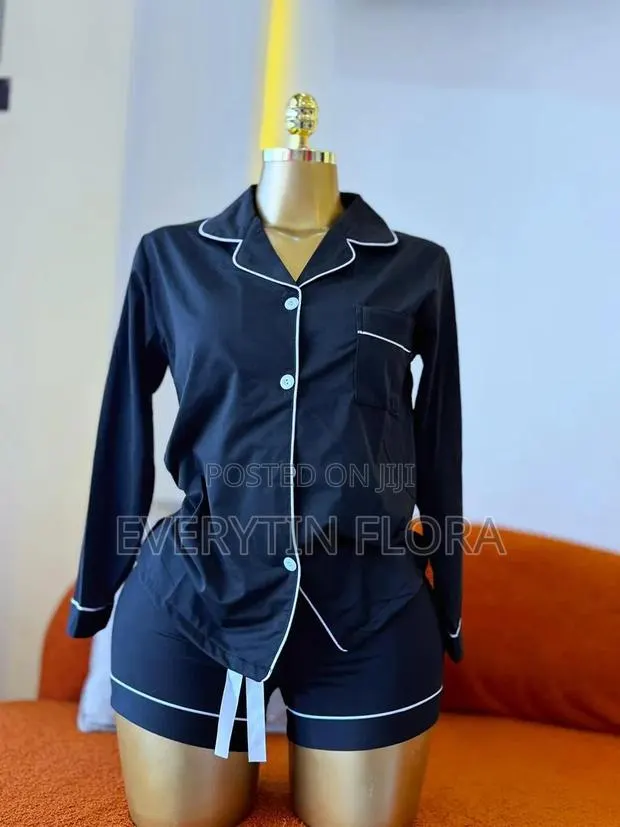 2 Piece Leisure Wear · Photo 1