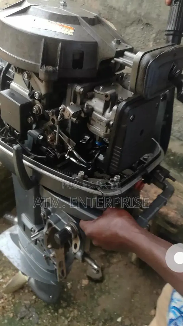 Yamaha Outboard Motor · Photo 3