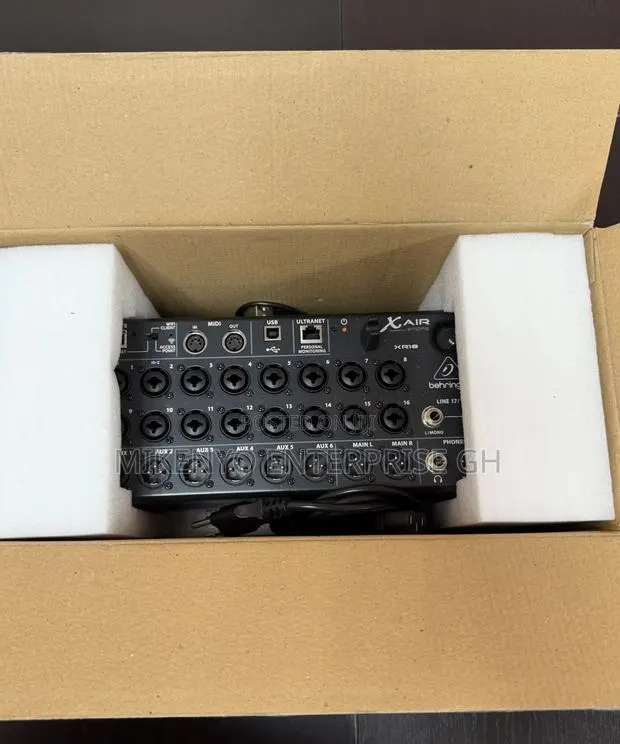 Behringer X Air Xr18 · Photo 2