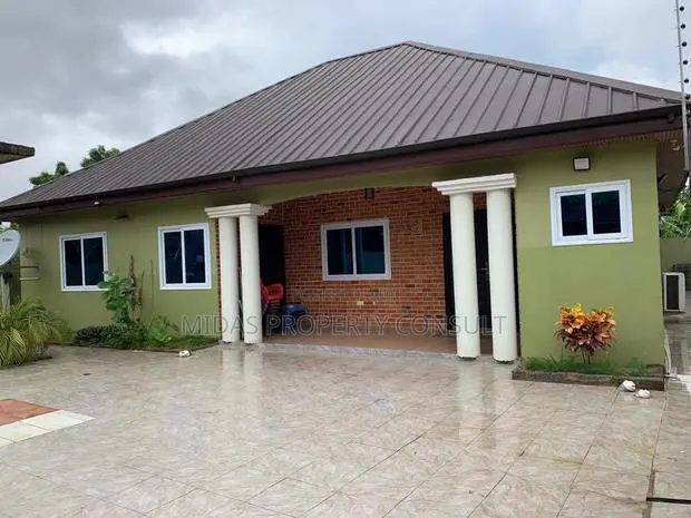 Furnished 3bdrm House in Ayawaso, Pokuase for sale