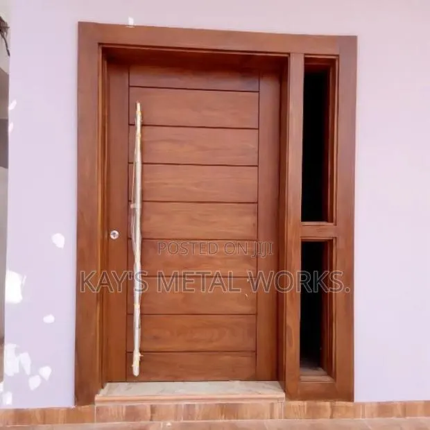 Mahogany Stain Spraying ( Woody ) · Photo 1