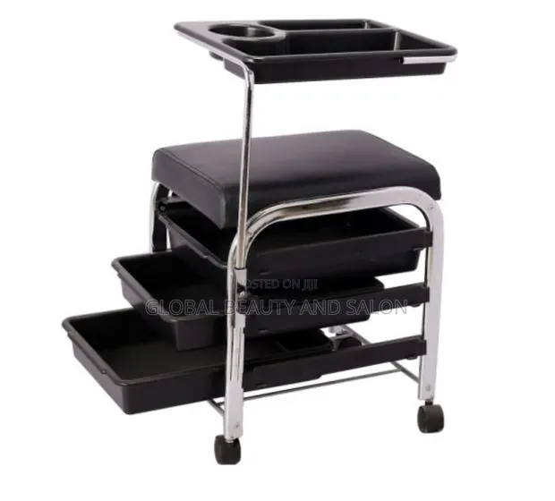 Manicure Trolley With a Sitting Stool for the Worker · Photo 1
