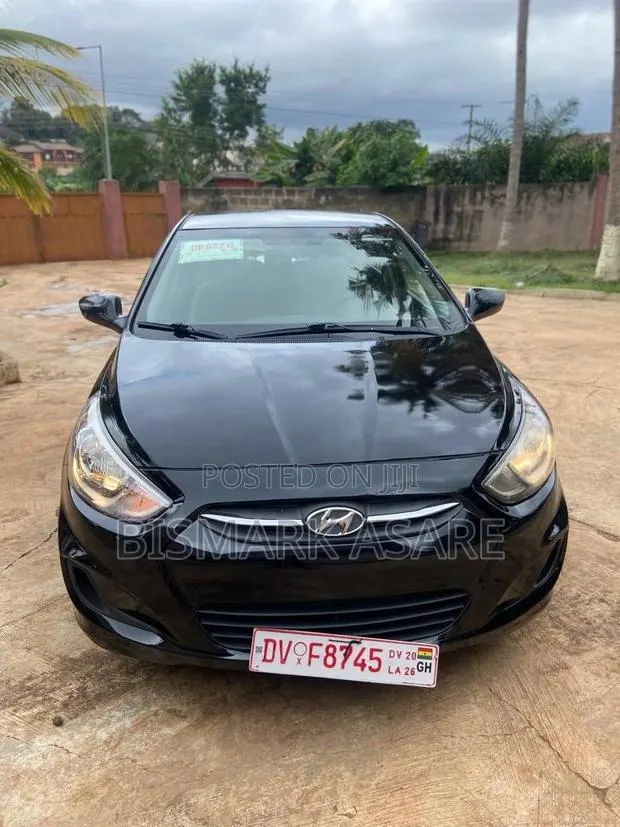 Hyundai Accent 2016 Black · Photo 1