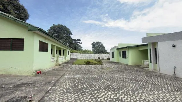 5bdrm House in Takoradi for sale · Photo 1