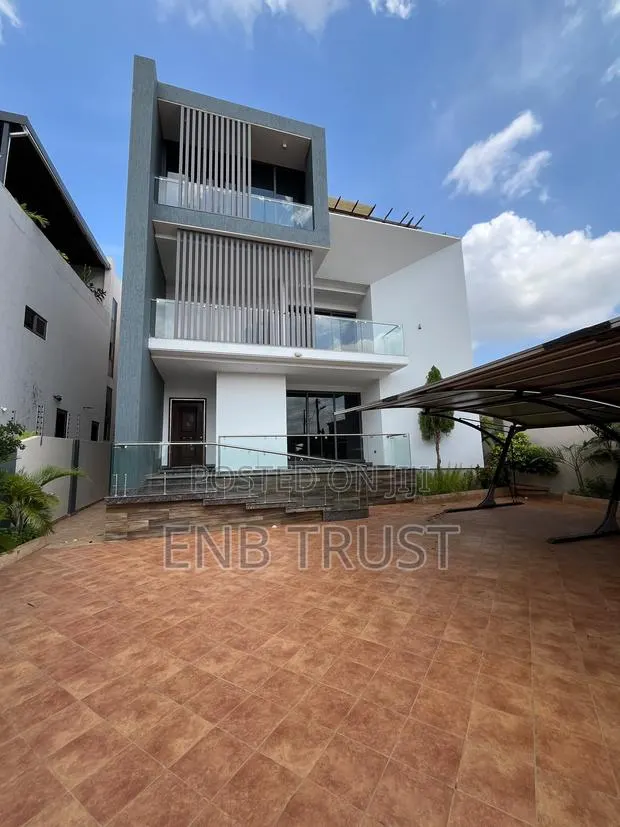 4bdrm Duplex in East Legon, A&C Mall Area for sale · Photo 1