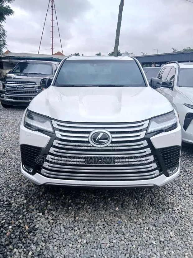 Lexus LX 600 2024 White · Photo 1