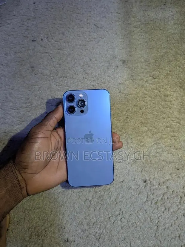 Apple iPhone 13 Pro Max 256 GB Blue · Photo 1