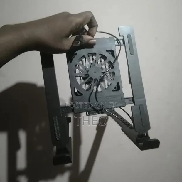 Laptop Stand and Fan · Photo 1