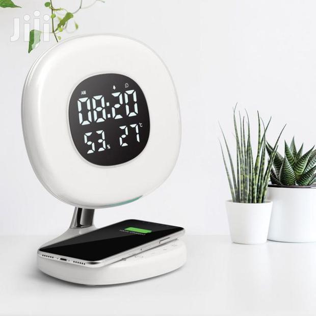 Promate Aurarise Clock,6 Color LED+Wireless Charging Station · Photo 1