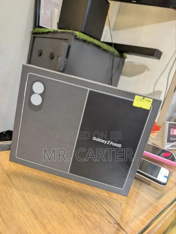 New Samsung Galaxy Z Fold8 256 GB Black · Photo 1