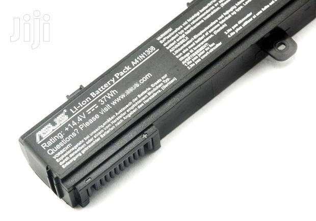 Asus X551 Laptop Battery · Photo 3