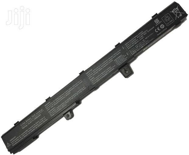 Asus X551 Laptop Battery · Photo 2