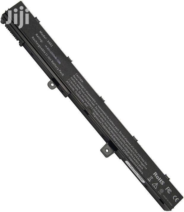 Asus X551 Laptop Battery · Photo 1